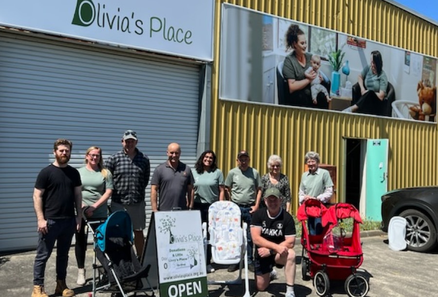 People in front of Olivia's place